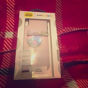 Otter+pop iPhone XR